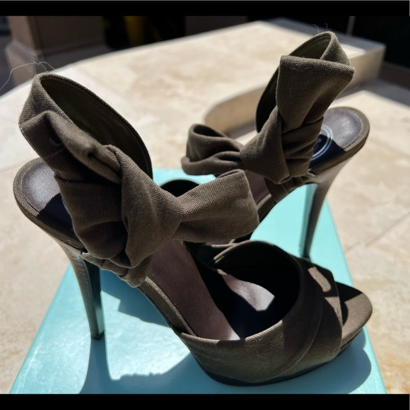 Jessica Simpson Army green heels Sz 7 - Picture 3 of 7